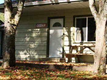 Cabins And Campground At Cultus Lake Park Hotel Chilliwack Exterior foto